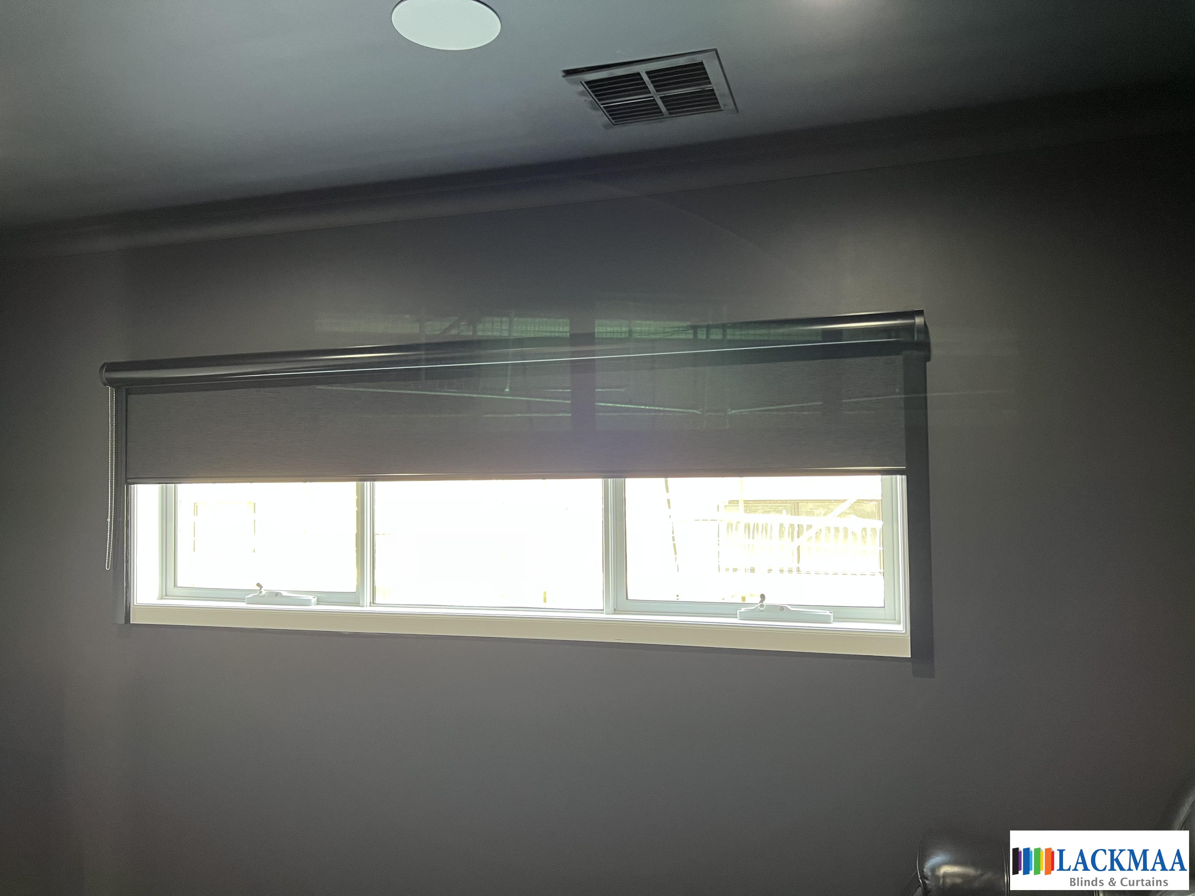 Textured Blind 6